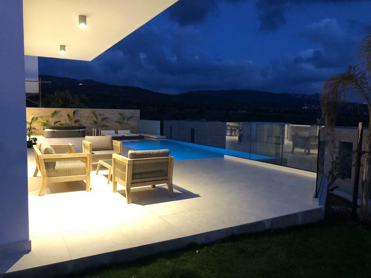Golden Shore Paphos ภายนอก รูปภาพ